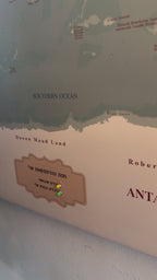 מפת עולם יחיד ננעצת